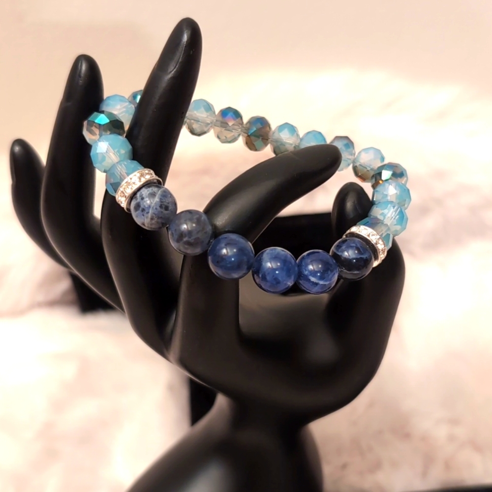 Avon|I Wish You Beaded Bracelet-PEACE- Blue Stone and Blue Crytals Beads